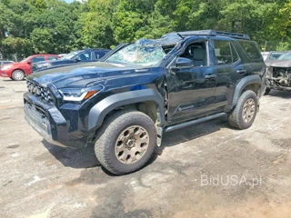 TOYOTA 4RUNNER TRAILHUNTER HV