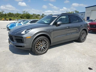 PORSCHE CAYENNE E-HYBRID