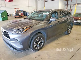 TOYOTA HIGHLANDER XLE