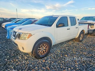 NISSAN FRONTIER SV