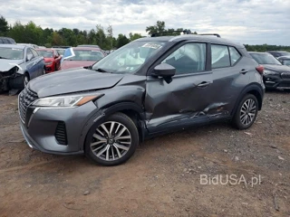 NISSAN KICKS SV