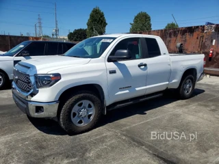 TOYOTA TUNDRA SR5