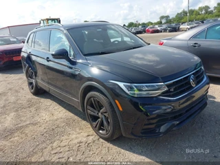 VOLKSWAGEN VOLKSWAGEN TIGUAN 2.0T SE R-LINE BLACK