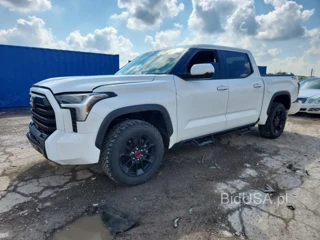 TOYOTA TUNDRA SR5
