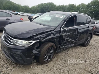 VOLKSWAGEN TIGUAN SE