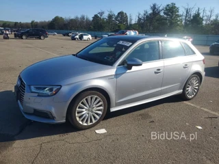 AUDI A3 E-TRON PREMIUM PLUS