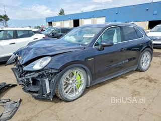 PORSCHE CAYENNE E-HYBRID