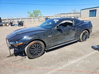 FORD MUSTANG GT