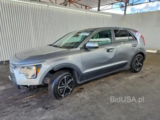KIA NIRO LX