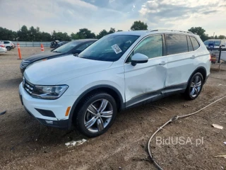 VOLKSWAGEN TIGUAN SE