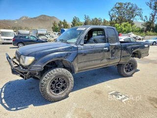 TOYOTA TACOMA XTRACAB PRERUNNER