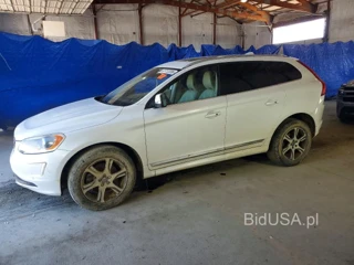 VOLVO XC60 T6 PLATINUM