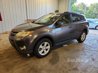 TOYOTA RAV4 XLE