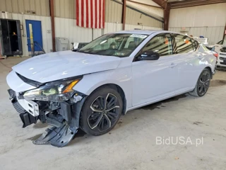 NISSAN ALTIMA SR