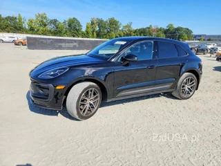 PORSCHE MACAN BASE
