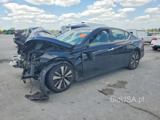 NISSAN ALTIMA SV