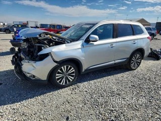MITSUBISHI OUTLANDER SE