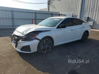 NISSAN ALTIMA SR