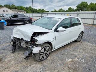 VOLKSWAGEN E-GOLF SE