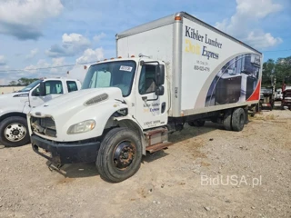 FREIGHTLINER M2