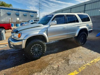 TOYOTA 4RUNNER SR5