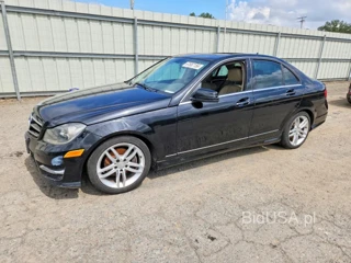 MERCEDES-BENZ C 250