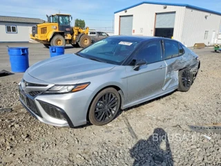 TOYOTA CAMRY XSE