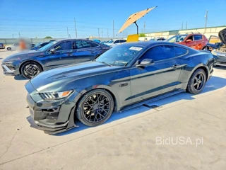 FORD MUSTANG GT