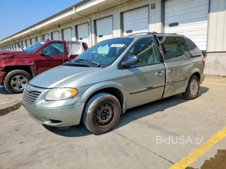 CHRYSLER TOWN & COUNTRY