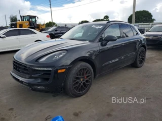 PORSCHE MACAN GTS