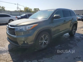 TOYOTA HIGHLANDER XLE