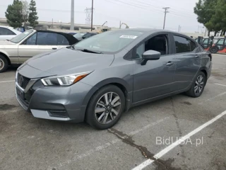 NISSAN VERSA SV
