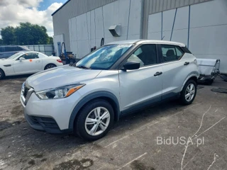 NISSAN KICKS S