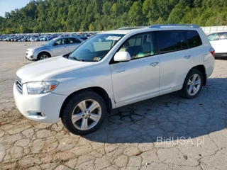 TOYOTA HIGHLANDER LIMITED