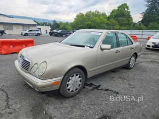 MERCEDES-BENZ E 320 4MATIC