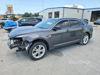 FORD TAURUS SE