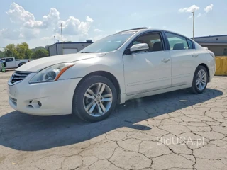 NISSAN ALTIMA SR
