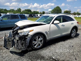 INFINITI QX70 BASE