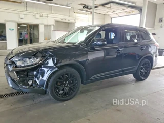 MITSUBISHI OUTLANDER SE
