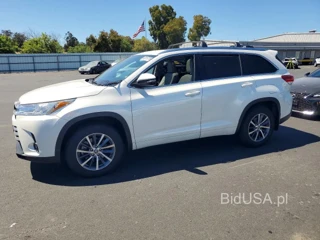 TOYOTA HIGHLANDER XLE