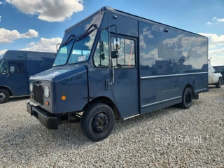FREIGHTLINER CHASSIS M LINE WALK-IN VAN