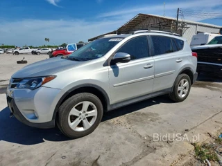 TOYOTA RAV4 XLE
