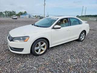 VOLKSWAGEN PASSAT SE