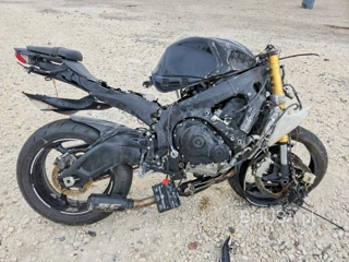 SUZUKI GSX-R750