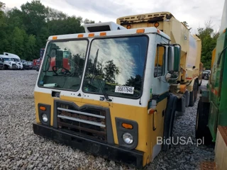 MACK LEU613