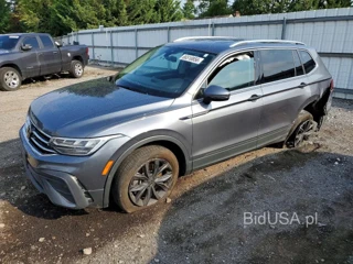 VOLKSWAGEN TIGUAN SE