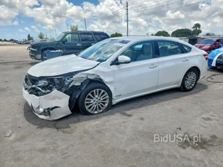 TOYOTA AVALON HYBRID LIMITED