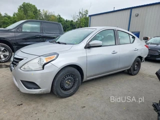 NISSAN VERSA SV