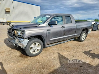TOYOTA TUNDRA SR5