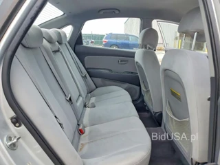 HYUNDAI ELANTRA GLS